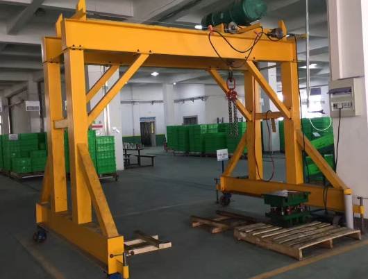 龍（lóng）門架