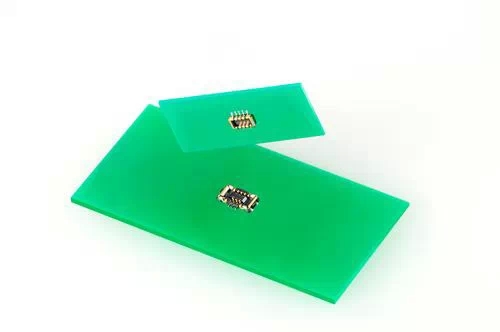 Molex的SlimStack Armor微型連接（jiē）器的規格是0.35*0.6*2.0（毫米）。