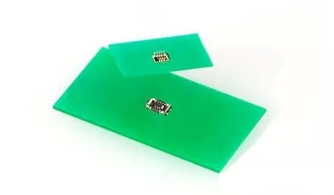 Molex的SlimStack Armor微（wēi）型連接器（qì）的規格是0.35*0.6*2.0（毫米）